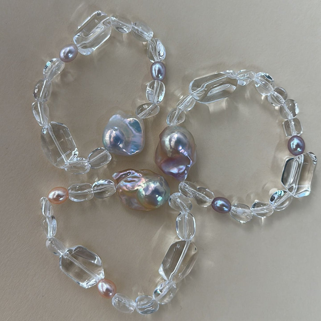 White Crystal with Fishtail Baroque Pearl Bracelet