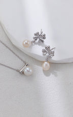 Minimal Lines Round Pearl Pendant Necklace & Earrings
