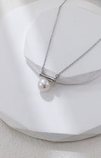 Minimal Lines Round Pearl Pendant Necklace & Earrings