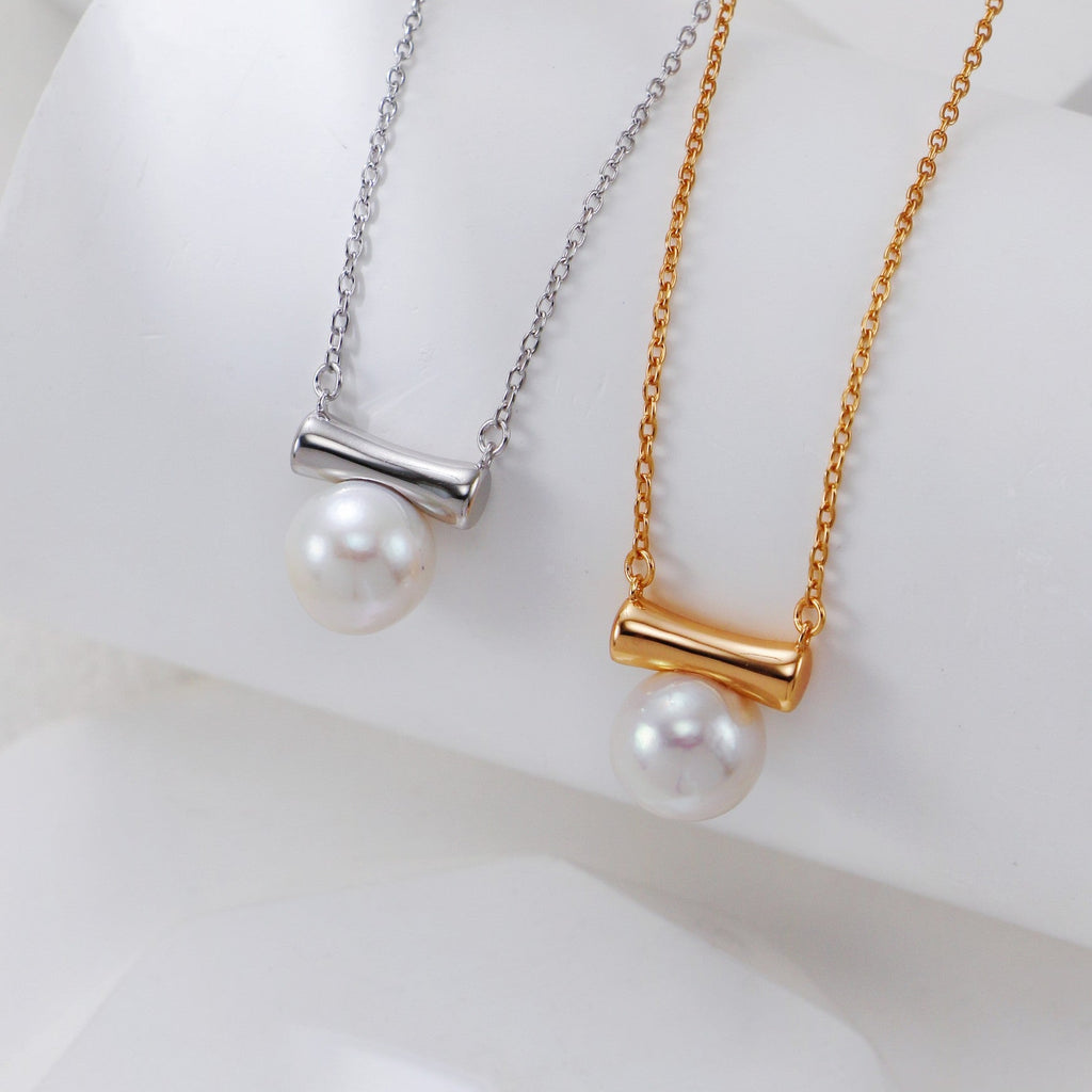 Minimal Lines Round Pearl Pendant Necklace & Earrings