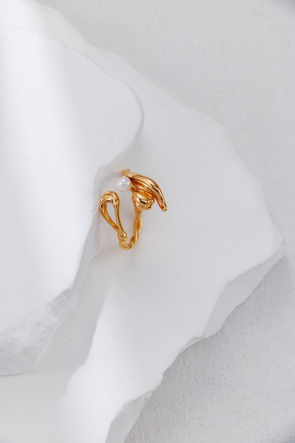 Tulip Dew With Tiny Pearl Set