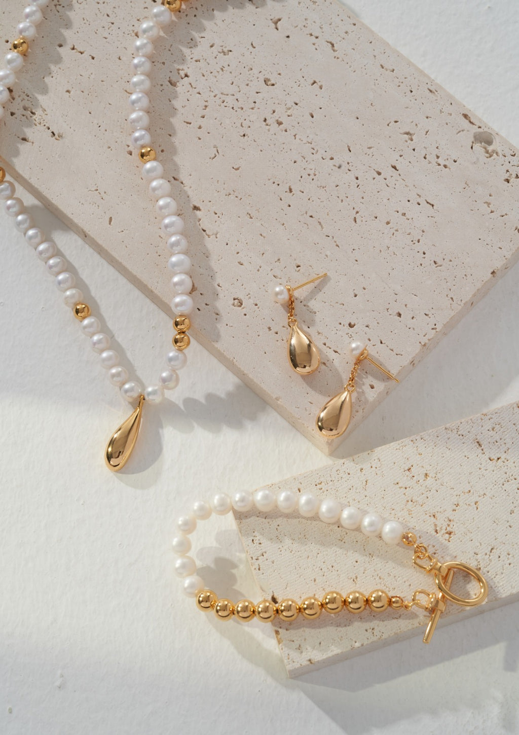 Tiny Pearl With Teardrop Gold Pendant Necklace