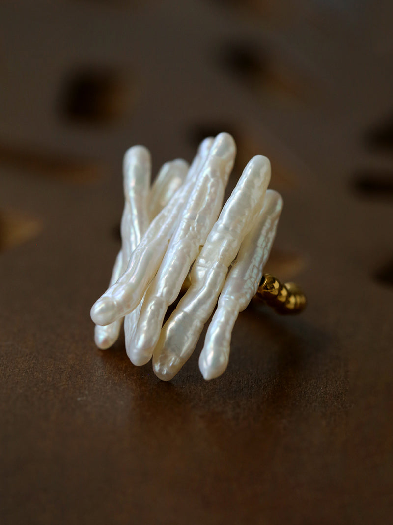 Stick Baroque Pearl Ring