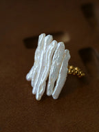 Stick Baroque Pearl Ring