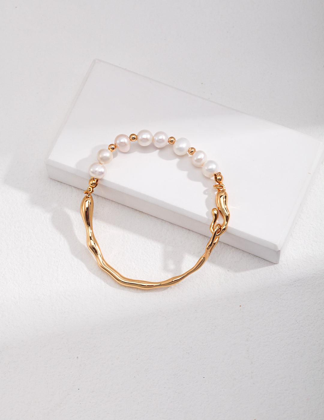 Liquid Wave Pearl Bracelet