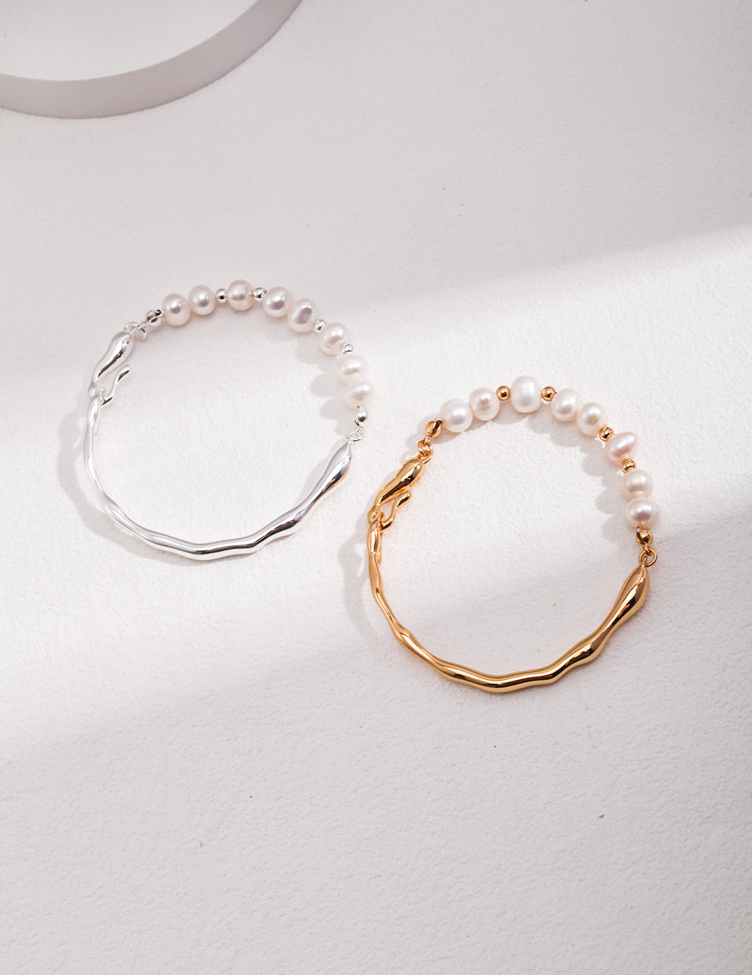 Liquid Wave Pearl Bracelet