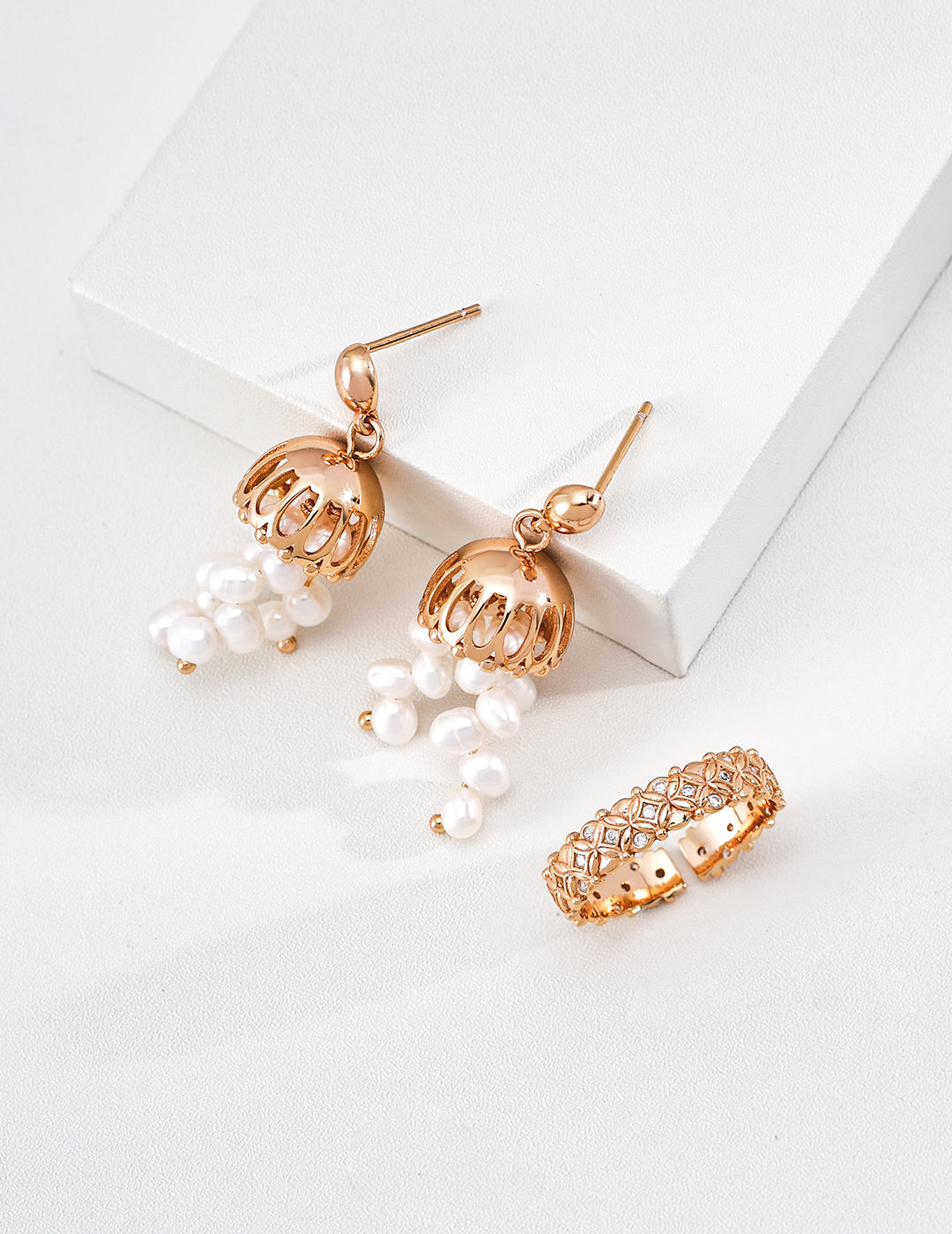 Jellyfish Pearl Dangle Earrings