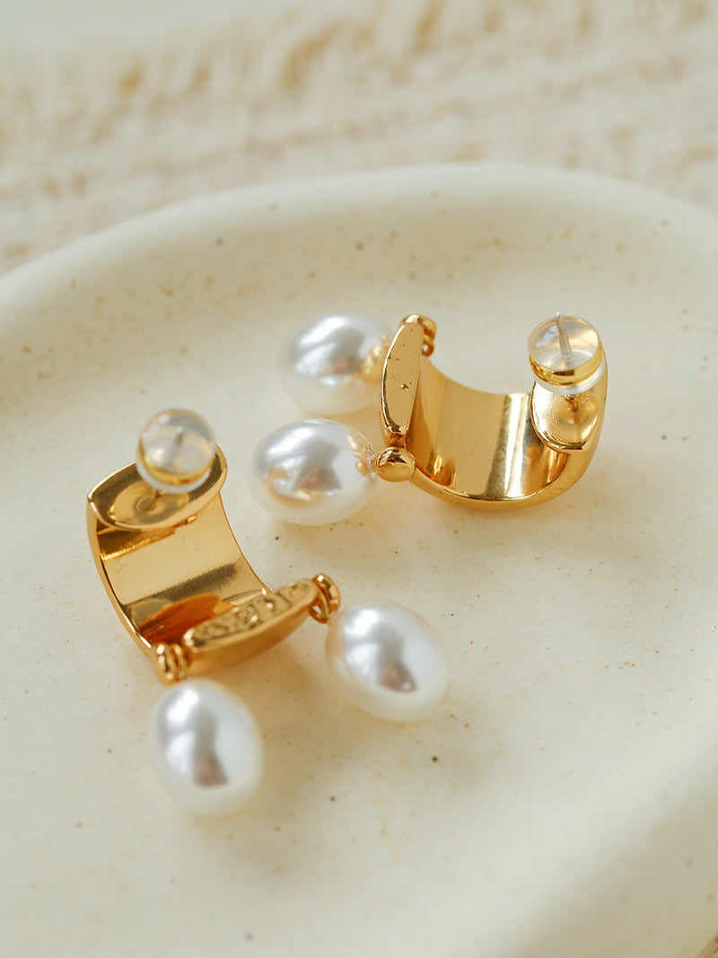 Vintage Golden Texture With Drop Pearl Earrings
