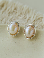 Metal Bezel Setting Baroque Pearl Necklace & Stud Earrings