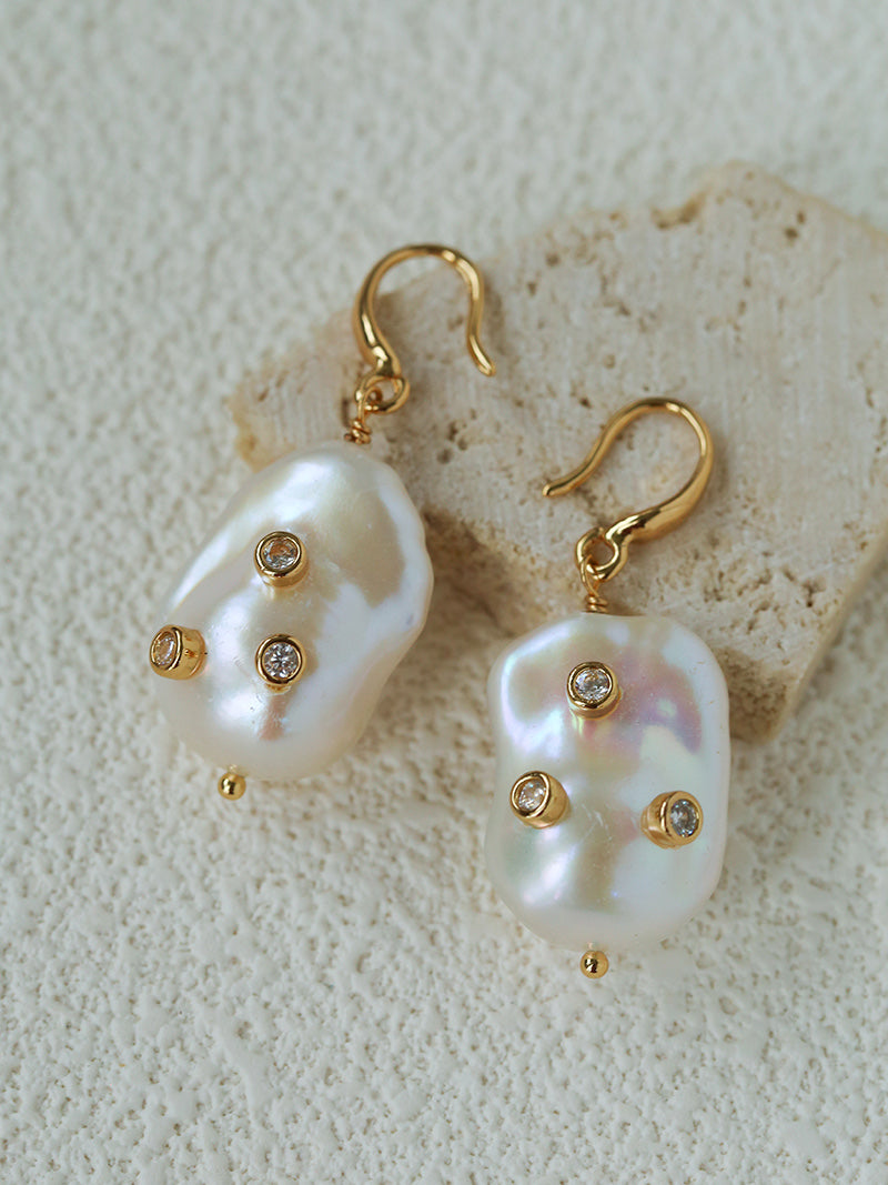 Gilded Lava Metal With Baroque Pearl Series #1