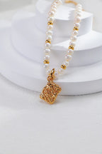 White Shell Pendant Pearl Necklace